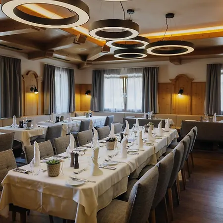 Hotell Laerchenhof Katschberghöhe