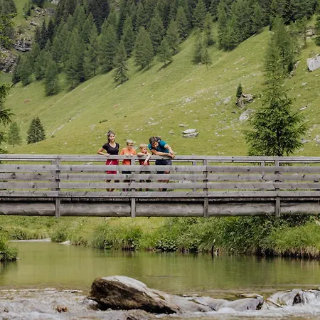 Lärchenhof 4*